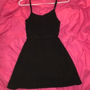 super cute black flowy dress
